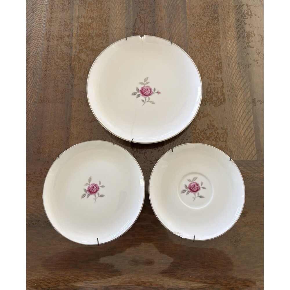 Set Of 3 Gildhar White And Pink Petite Rose Fine Porcelain China Plates